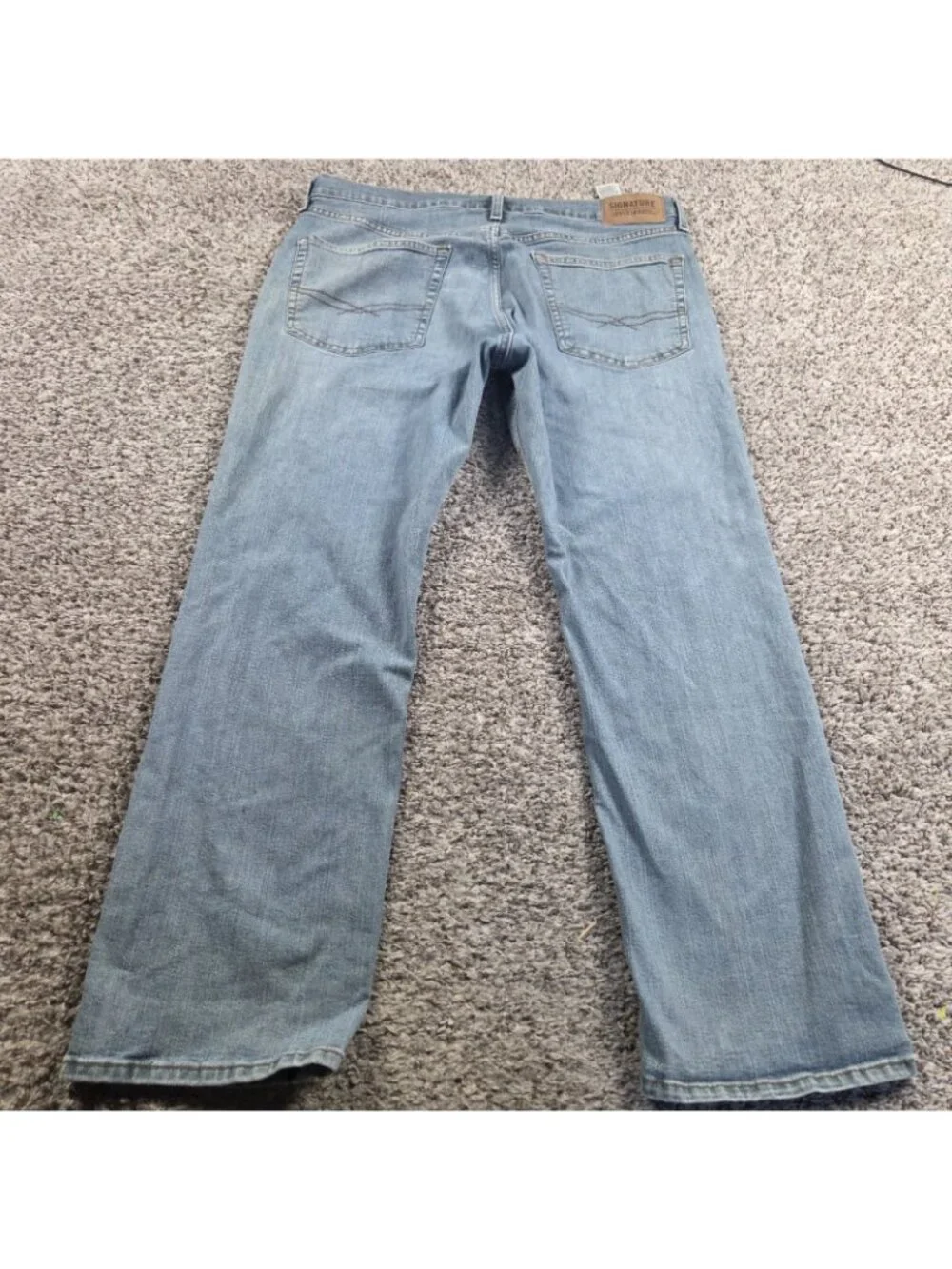 Signature By Levi Strauss & Co. Jeans Mens 36x30 Blue Dark Wash Relaxed Denim
